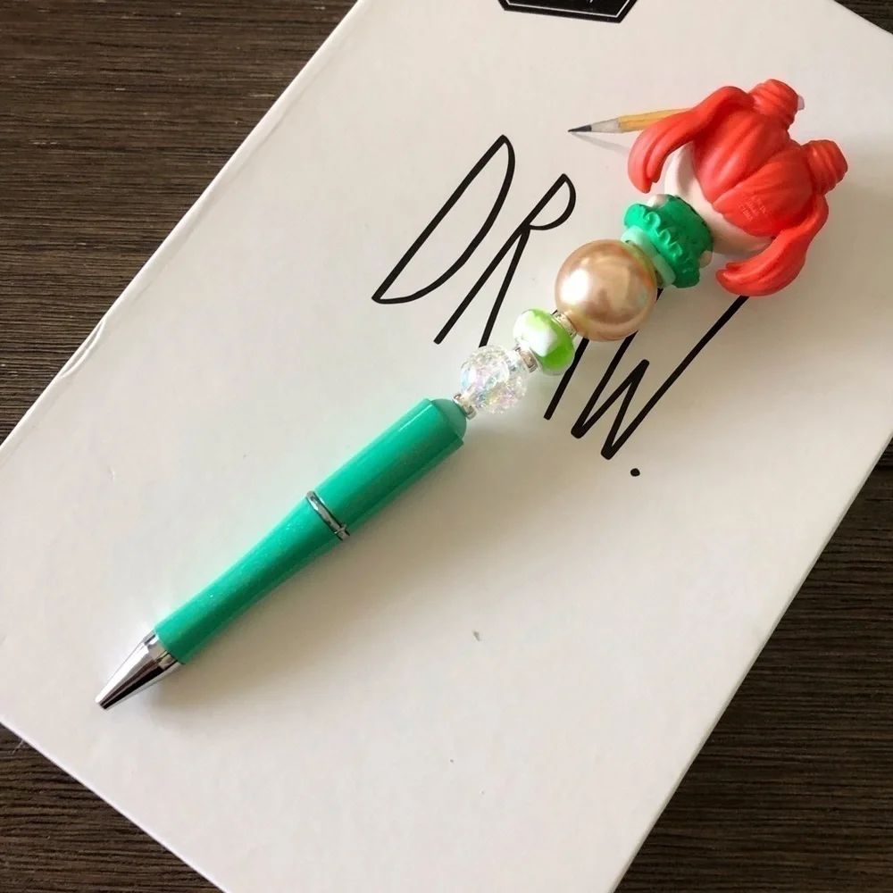 DC Comics: Poison Ivy handmade beaded pen
